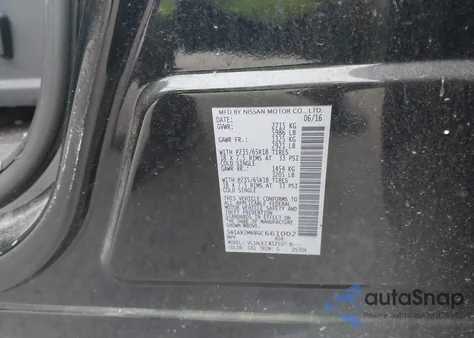 2016 Nissan Pathfinder Platinum/S/Sl/Sv z USA, uszkodzony, nr VIN 5N1AR2MN8GC661002